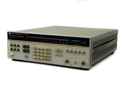 Hewlett Packard 3325A.jpg